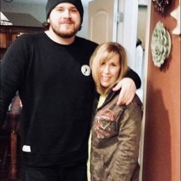 Meet the Posher - Picture 6 of 6